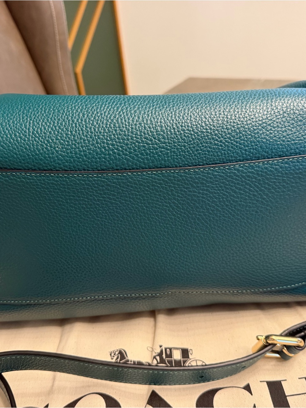 AUTHENTIC BNWT Coach Large Emerald Rowan - Includes Dust Bag - Picture 4 of 7